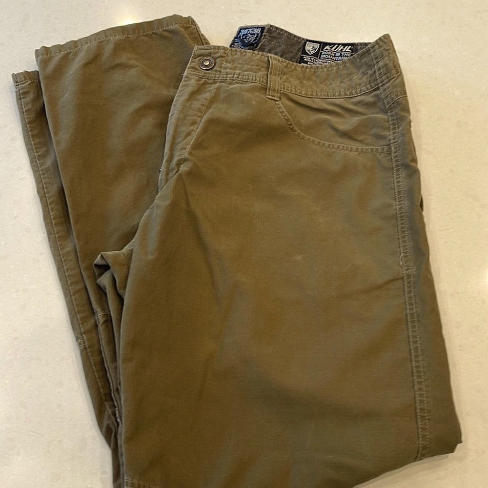 KUHL men’s pants 34/30  couple small white spots see pictures otherwise good.